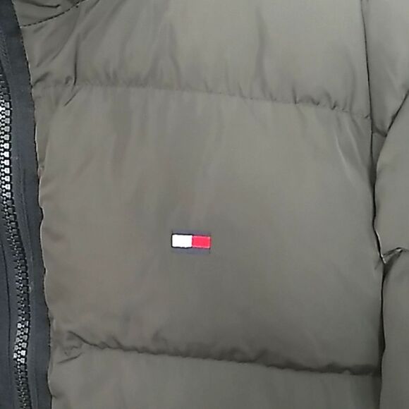 Tommy Hilfiger NWT Men's Sherba Lined Hooded Puffer Coat. Size Medium - Picture 5 of 16
